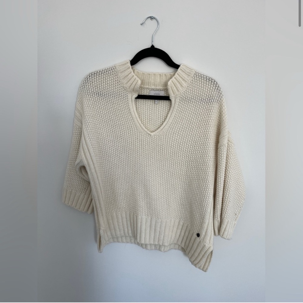 Anthropologie - V-Neck Chunky Knit Sweater by Numph
